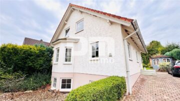 Hochwertiges Einfamilienhaus in traumhafter Ortsrandlage mit Einliegerbereich, 34393 Grebenstein, Einfamilienhaus